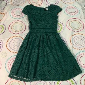 H&M Divided lace green dress